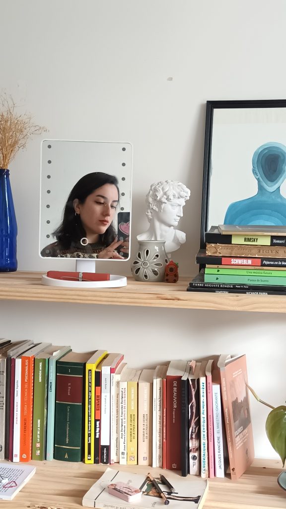 Psicologa, espejo, literatura